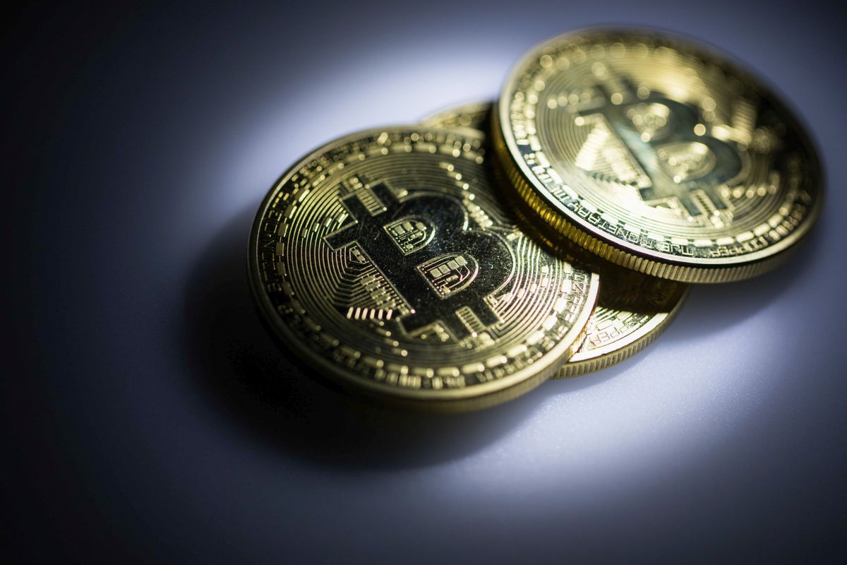 Bitcoin Hovers Near $8,000 Level as Investors Weigh Twitter Ban